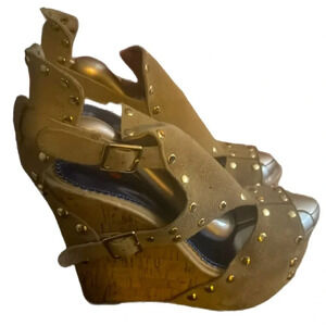 Frenzy Wedge Studded Straps and Gold Sexy wedge heel  Size 8